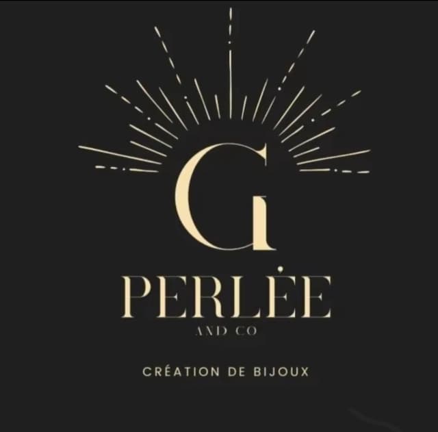 Chaque bijou est réalisé à la main avec soin et passion, fabrication française en acier inoxydable , ornementé de perles naturelles. 